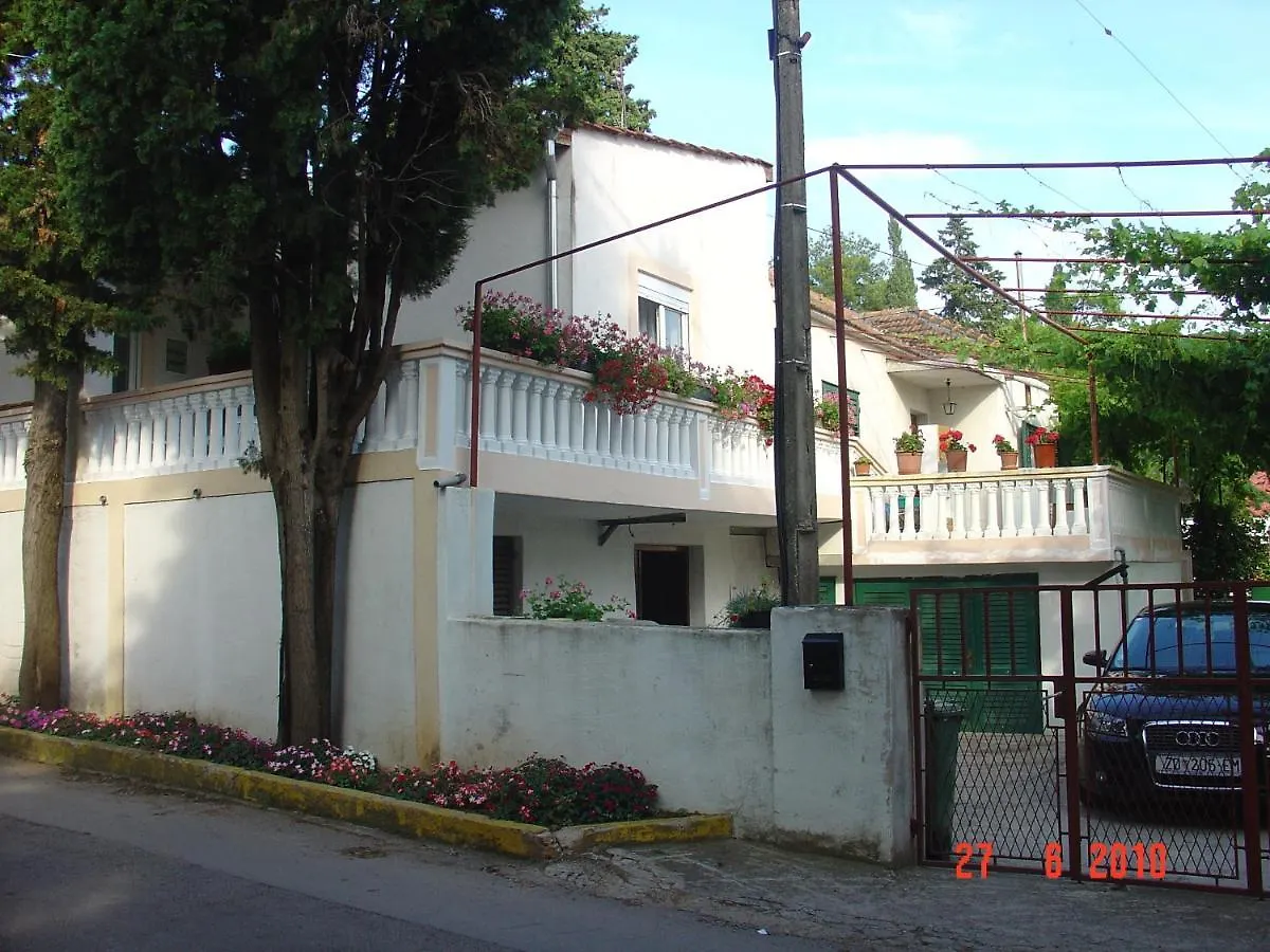 Apartments With A Parking Space Sveti Filip I Jakov, Biograd - 13225