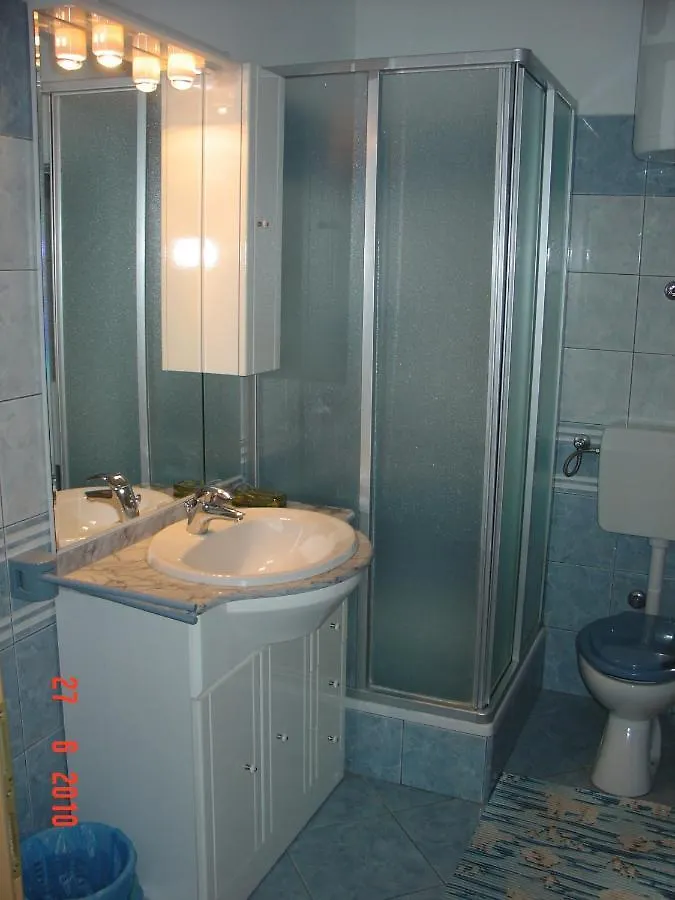 Apartments With A Parking Space Sveti Filip I Jakov, Biograd - 13225