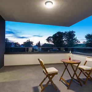  Apartament Crowonder Sun Dance With Heated Swimming Pool Seaview And Garden